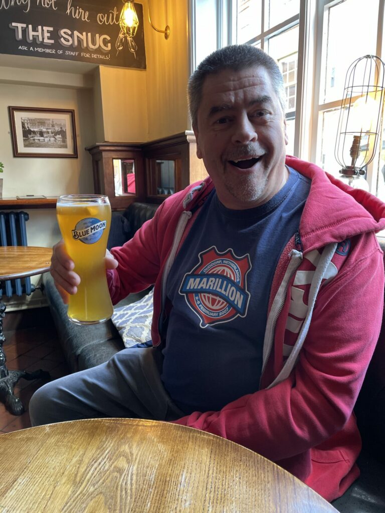 A happy Marillion fan